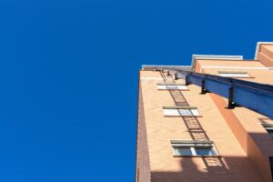 כללי בטיחות לעבודה עם מנוף הרמה